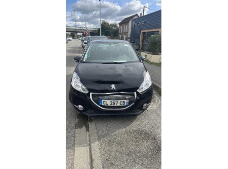 Vehicule-PEUGEOT-208%201%20PHASE%201-2012-2edb24f6c66e191011e6efed1099640689b2938f1d209a0bf566be9f4dbc58c6_m.jpg