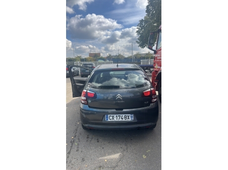 Vehicule-CITROEN-C3%202%20PHASE%202-2013-0d56215fe49c158a8ff0d76a9c918b7d6af7447c8c60e14a87a429f8b5c8ca76_o.jpg