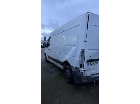 Vehicule-RENAULT-MASTER%203%20PHASE%202-2017-d3d5f6dfa9dadcc95e160e5ca8dd4e6af09ff4cd4e62fe1f30380e747d433654_o.jpg