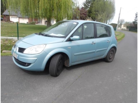 Vehicule-RENAULT-SCENIC-2-PHASE-2-1-9-2007-63c059771258c81eee9d29eb4aa3de7d61c4d6e675d2057dd68e398561865add_mtn.JPG