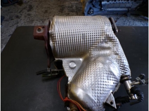 118565835-a61cf2b7-3933-4db3-b91a-9363f7e1eb83-Piece-Catalyseur-9ff69889e7923cb6823cd2f90b44aea30a02627128532c01082921dbde6442ac_m.JPG 2