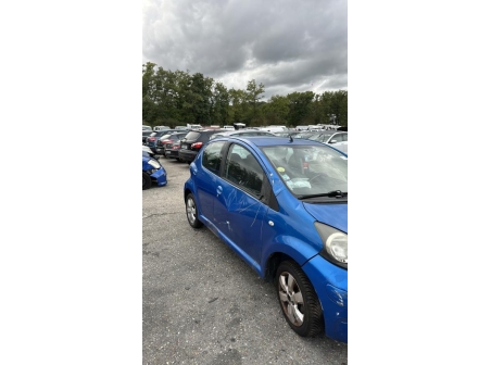 Vehicule-TOYOTA-AYGO%201%20PHASE%202-2010-f436df3612b4ab2d55e8efdbe2358e816cce31dba02c5471d44d324659ae3438_m.jpg