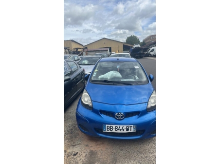 Vehicule-TOYOTA-AYGO%201%20PHASE%202-2010-70f743f642646a230273758ff57994eac724e2a6d63ca5e37898ee2dae5c9c7f_m.jpg