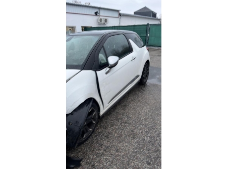 Vehicule-CITROEN-DS3%20PHASE%201-2013-9f64680d1878a43081ec274aa244821ea063cec025096eb5f2f8a5b94b3d61dd_m.jpg