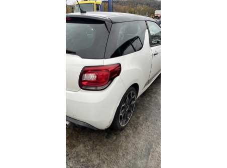 Vehicule-CITROEN-DS3%20PHASE%201-2013-e25aadbfd4de0128a1c9fa794abc9f7d8b8b44bd4b9d9e622eae8e9bc2536aa2_m.jpg