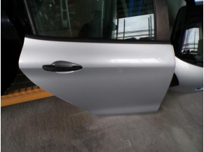 119605416-cc5d1f51-e4b5-4fd7-b40d-3945dc42beae-Piece-PEUGEOT-84c48183bcbce62e75bf761c96e8ceae52715bfdd726b3da46eb500cd178cbf2_m.JPG 2