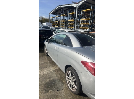 Vehicule-PEUGEOT-308%201%20PHASE%201%20CABRIOLET-2009-1fb7855173e549e943e27eca86c9d0e6cf162dcafbb075b9fcad0bdadfa228ad_m.jpg