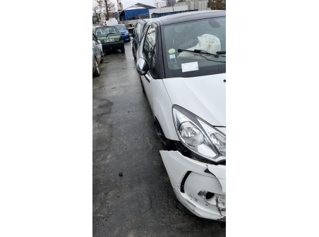 Vehicule-CITROEN-DS3%20PHASE%201-2013-4096469cfb4f31d9c252991722e13bf93bc87c5abea3db4dfef3d95e6f8a48b0_m.jpg