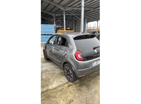 Vehicule-RENAULT-TWINGO%203%20PHASE%202-2019-46aed7b36f28215fe883b1d480b3660c4cea621cf8abb41638fbdd6bd3672444_o.jpg