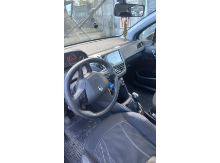 Vehicule-PEUGEOT-208%201%20PHASE%201-2013-f1e6d9eae47b27aa791d9b731609b0b9d22141ea18ab9eab80dada290fb42311_m.jpg