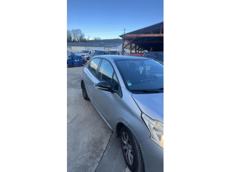 Vehicule-PEUGEOT-208%201%20PHASE%201-2013-bf11d45c1437299fd7fa9321ecbe97783843fa4fae0bcb69cbdfc70dd62cfc37_m.jpg
