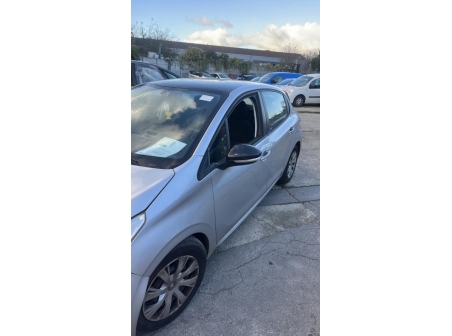 Vehicule-PEUGEOT-208%201%20PHASE%201-2013-ad2b60635d10c3e75497acda5d701068a586cb0ba4d028cb7979fc9483c7176b_m.jpg