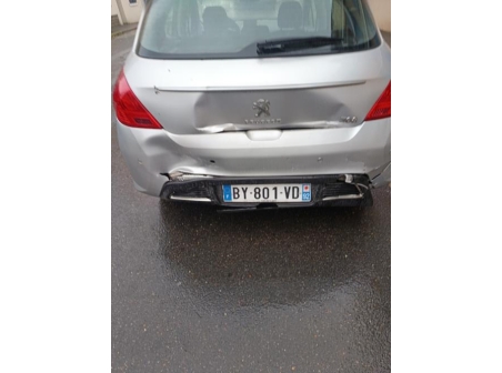 Vehicule-PEUGEOT-308%201%20PHASE%202-2011-75bbfdd627b2db2ef49d1d7c0f51823c5b3a1abbc942c4700265a1b6a86bb412_m.jpg