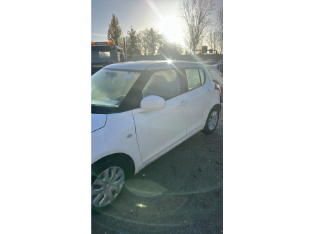 Vehicule-SUZUKI-SWIFT%204-2011-56a0c9d386147570eb71c2437b1b8749595cb570b734f9e5266ed98e5e8e98e3_m.jpg