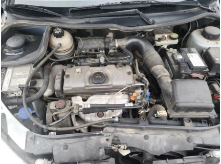 Vehicule-PEUGEOT-206%20PHASE%201-2001-955c021865a5a7efe55a5d86dc92edcc5f0daea76b1207b739d2e4700fbbc6bd_m.jpg