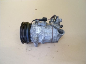 119749633-87e7ac00-1516-4f3c-88c9-b0526f92128a-Piece-RENAULT-92a412e77f30ecc001d172682fe2101055c2bfe1b08f5158e29afba741ea6616_m.JPG 2