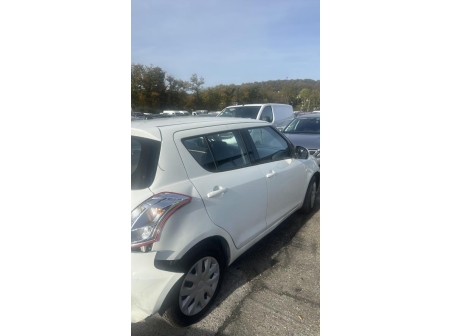 Vehicule-SUZUKI-SWIFT%204-2011-6eaa008e79a075d5254585a9106d98637a4fa2107c27fdd88da95e193b234377_m.jpg