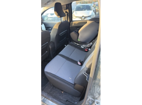 Vehicule-DACIA-JOGGER%20BREAK-2024-1f09d25132b6c7eb5ef2b4d37d164f65d4d63b469f4baf3619d0f10f8ce5e107_o.jpg