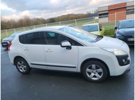 Vehicule-PEUGEOT-3008%201%20PHASE%201-2013-23612b3cde3137f9c836c479d97727a03ceba029cb55a765a6d8a9811b804f8e_m.jpg