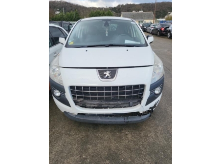 Vehicule-PEUGEOT-3008%201%20PHASE%201-2013-7ab5c1a2d0291c94003dc84118a78e59d0fbbe8e04e4a7b17f245c7e00fb68b6_m.jpg