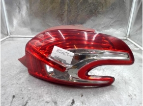 120139910-6ceafe2c-250e-4dd5-a0bd-ed43e03766eb-Piece-120139910-Feu-arriere-principal-droit-9672628380-PEUGEOT-208-1-PHASE-1-16-HDI-8V-TURBO-a99a1a084b177262566af55f6ce289ac361c4bb3cc9ac32a999c21052f1aa2aa_m.jpg 2