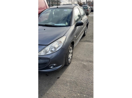 Vehicule-PEUGEOT-206+-2011-720d3d4efba0d4fb1dcc7d8a7eaede323b3c272ee4882c41fb6cb4a14950ad15_m.jpg