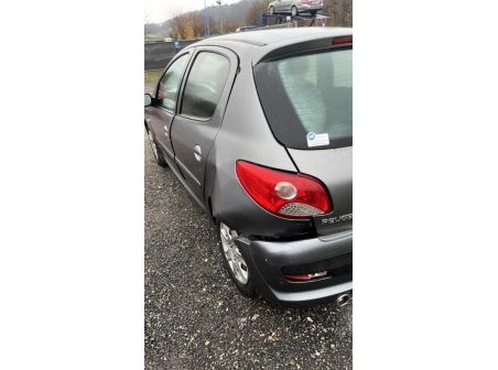 Vehicule-PEUGEOT-206+-2011-09d6255919f8d6c3ec84249d176514e6bf1b11ea6b2f4be743ecce0cd654fb26_m.jpg