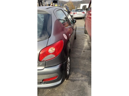 Vehicule-PEUGEOT-206+-2011-0f0f3c0d88d95dd4b748233656011d3a06a5c00c5f2da0de30ea365e22e3f4db_m.jpg