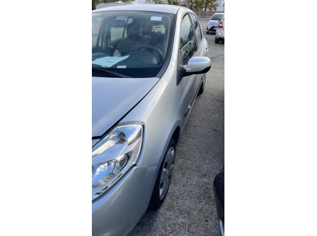Vehicule-RENAULT-CLIO%203%20PHASE%202-2010-6cacc94bcb1107561c27de3196642b19660e83faa646182e9495ef72cf14260b_m.jpg