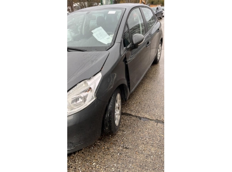 Vehicule-PEUGEOT-208%201%20PHASE%201-2014-1c161281e464df31419795a86ca11e9eda31b1385650a8e3a1eb8be275787943_m.jpg