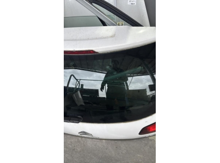 120141399-6db0fe99-4bcd-4d99-8848-c5a1a020885f-Hayon-arriere-00008701CG-CITROEN-C3-2-PHASE-1-8cfa622c02eabfbb48d5fd01bc7771ea56fb1432c479a35054b1a229c0212e8b_m.jpg