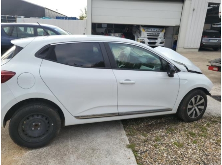 Vehicule-RENAULT-CLIO%205%20PHASE%201-2024-06aa5586d55ba2f9decb44b9991c8d8c9258d2cc55b86c31ecf1bff317bd67e8_m.jpg