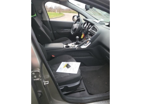 Vehicule-PEUGEOT-3008%201%20PHASE%201-2010-d5706eda4512b1d0fa7d051fd8d5ad39e028911107d02eff26507ffe0c9c3af2_m.jpg