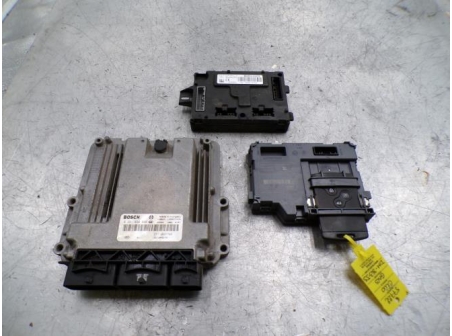 120448928-8e6fd595-cc95-497d-aa17-c207ead0cd02-Piece-RENAULT-2452c1b0707a536d4292d8211e452d2dab0d0e005fb4b6fb96c13610dff058c2_m.JPG