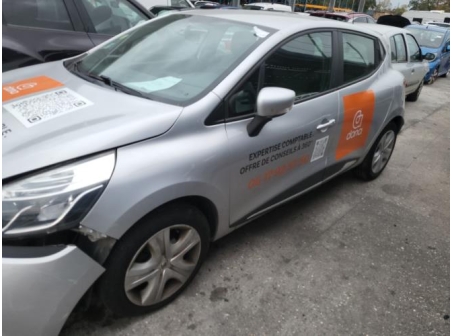 Vehicule-RENAULT-CLIO%204%20PHASE%201-2015-785ff81828a0d119ac0a40da92f18561057cf0d9bc8260e1365bab9a4e05fd1d_m.jpg