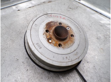 120511708-1865ee36-f041-4147-80d7-6489960079cf-Piece-Tambour-arriere-gauche-RENAULT-49317d26ba5b076ee4b0edd1baeff71fe6518f0dd32cd6876d93b4cd181a8127_m.JPG