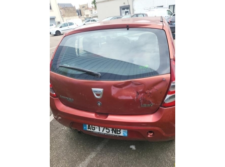 Vehicule-DACIA-SANDERO%201-2009-3471a3b809e3678e75c36a7b4e776cd85310def96db65495cd23843bd75e1c86_m.jpg