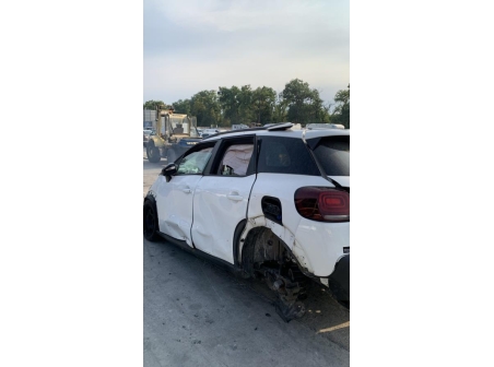 Vehicule-CITROEN-C3%20AIRCROSS%20PHASE%202-2022-b5cf05278bb86af6f846cb1df421bdf21e45e7d9cfe8e1b11e796da6d381c797_m.jpg
