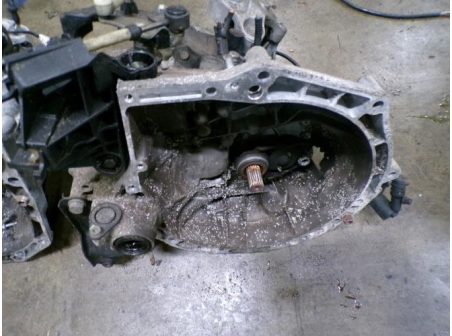 120547410-d5973082-cb72-434b-9977-96512ed32fec-Piece-Boite-de-vitesses-PEUGEOT-208-1-PHASE-1-10-VTI-12V-63f025e24606a3d5e7feb1f79d0f657bfe3ecf525f52fe88c5c3adbac0d00380_m.JPG