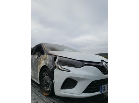 Vehicule-RENAULT-CLIO%205%20PHASE%201-2021-b3db89fbcfca67ba8e67cb4544dbc51581100a7ccdac8b997830a11b1fe8a24a_m.jpg