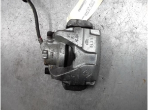 120322200-b7af935f-adc2-4fdb-be89-4a34c95d4f97-Piece-120322200-Etrier-avant-gauche-410110596R-RENAULT-CLIO-5-Essence-Hybride-7f1e52f97fbd0a264c7d77c26ecc280fde094c28ddf9305daaea4b2eaec7e24c_m.jpg 2