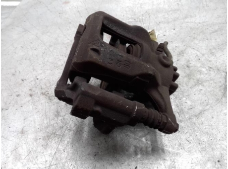 117324800-035f0549-e5f4-45ec-b390-3be77b02470a-Piece-117324800-Etrier-avant-droit-410013477R-RENAULT-TRAFIC-3-COURT-PHASE-1-16-DCI-16V-TURBO-065b82e42314737fc59a4db6c50873235030a9e3c5b32f2c7d0fba789e92f001_m.jpg