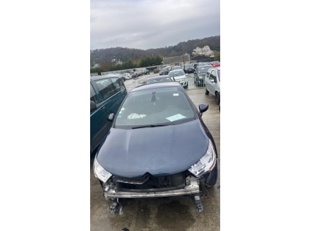 Vehicule-CITROEN-DS4%20PHASE%201-2013-a51b66ef238ff50d5ba73ef1d536a7d23f402e05916379833b00999857c60ed5_m.jpg