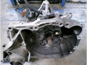 120615160-d5fc538c-b04f-42e7-89a8-ff9d3c9747dc-Piece-Boite-de-vitesses-DACIA-SANDERO-2-PHASE-1-12i-16V-68257c794316ebaf9b26093653123bf0f70ff3e3e9405a67ed9f23b8754578b1_m.JPG 2