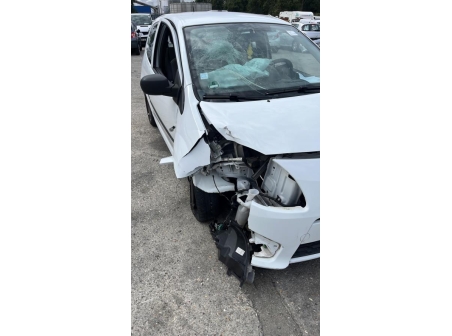 Vehicule-RENAULT-TWINGO%202%20PHASE%201-2011-d336cfe44b257801ed2e4bed067f9050b35e0873d053bd89c61d9d407631bc9f_m.jpg
