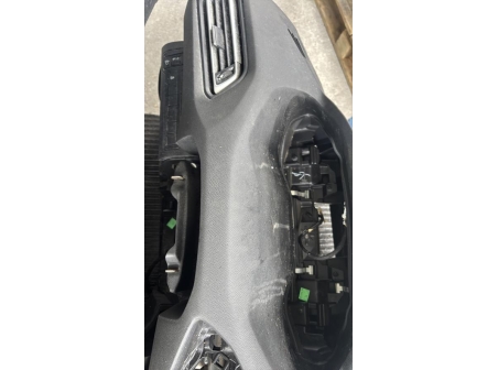 120543088-038e0176-cc63-4e02-97f9-e8d9de74b720-Piece-Planche-de-bord-complete-16108046ZD-PEUGEOT-93ca7d05faa9c7a97e183d7593957300a6a84c8209a3724468207e0253fb10bd_m.jpg