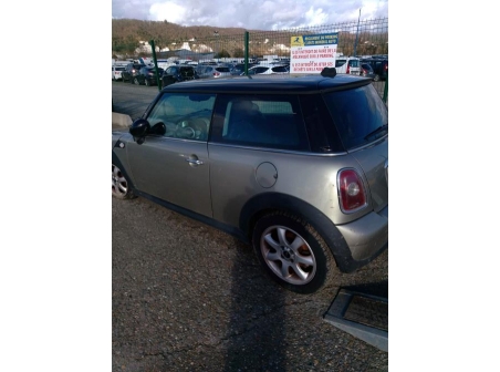Vehicule-MINI-MINI%202%20R56%20PHASE%201-2008-2f38538dd2a15c245a408d04f936ec0d8c79b22298ad22993057cf6cae13505a_m.jpg