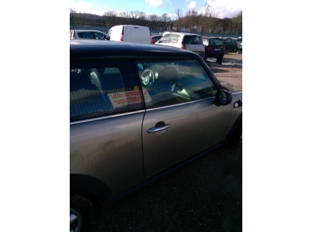 Vehicule-MINI-MINI%202%20R56%20PHASE%201-2008-f9ba11371ff531273c18bb112a6274d0c839018f0090b70a4afe367ff3ce08be_m.jpg