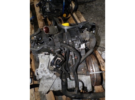 116313343-4f60766e-b35d-4187-8b4b-8b755292d9e1-Piece-116313343-Moteur-8201708642-RENAULT-CLIO-4-PHASE-2-15-DCI-8V-TURBO-67c04d4994112861d050216dd715755b73e53eea0677cf03884d01926b689878_m.JPG