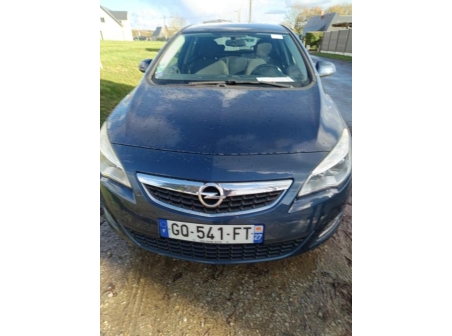 Vehicule-OPEL-ASTRA%20J%20PHASE%201-2011-1694a14fcf324a4304c5ebec3963865cb975593aa274f05f4a6a525af1c30df8_m.jpg